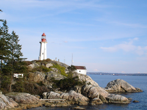 Lighthouse Park (El Parque del Faro)